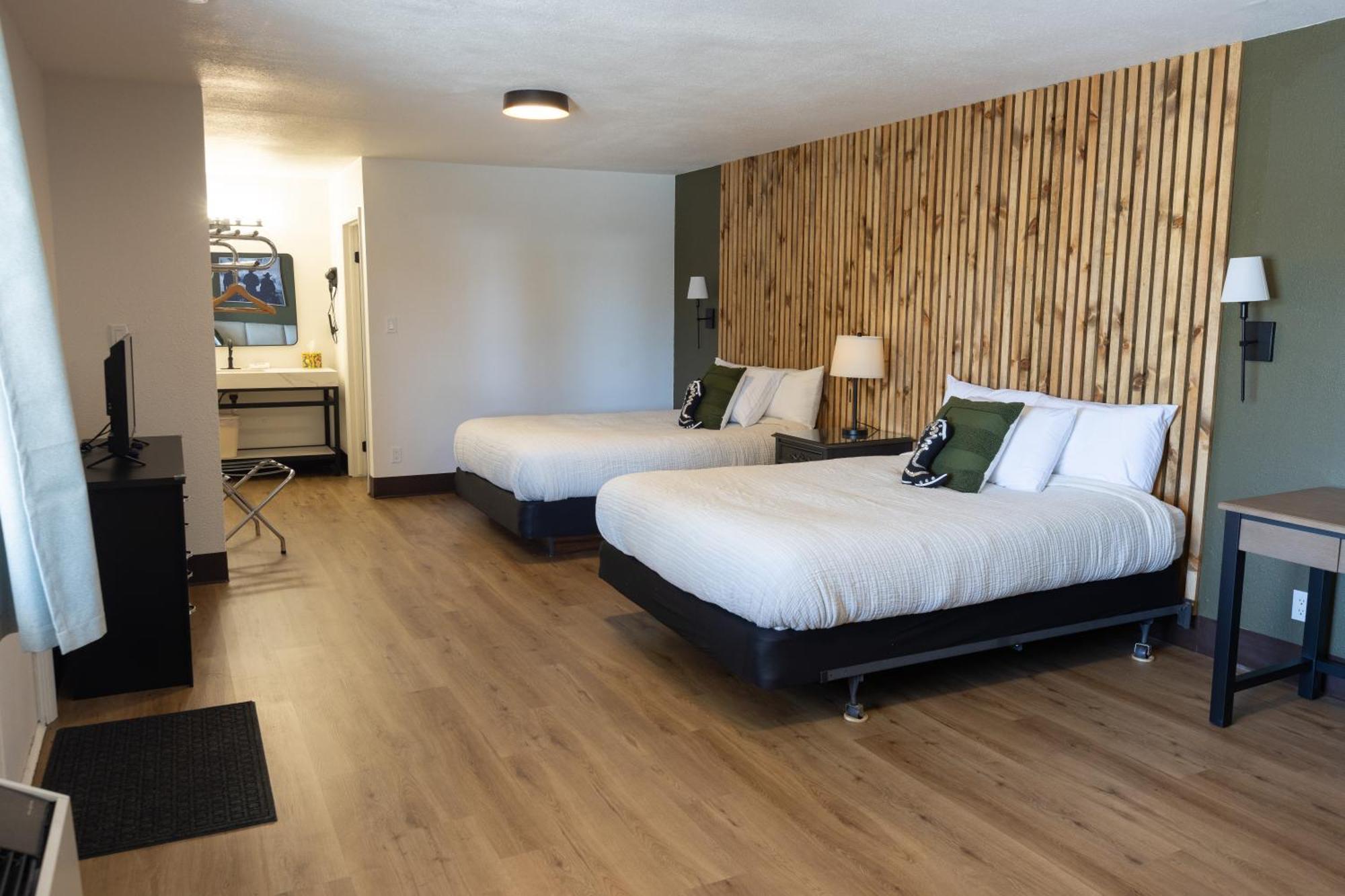The Golden Spur Hotel Пангіч Номер фото