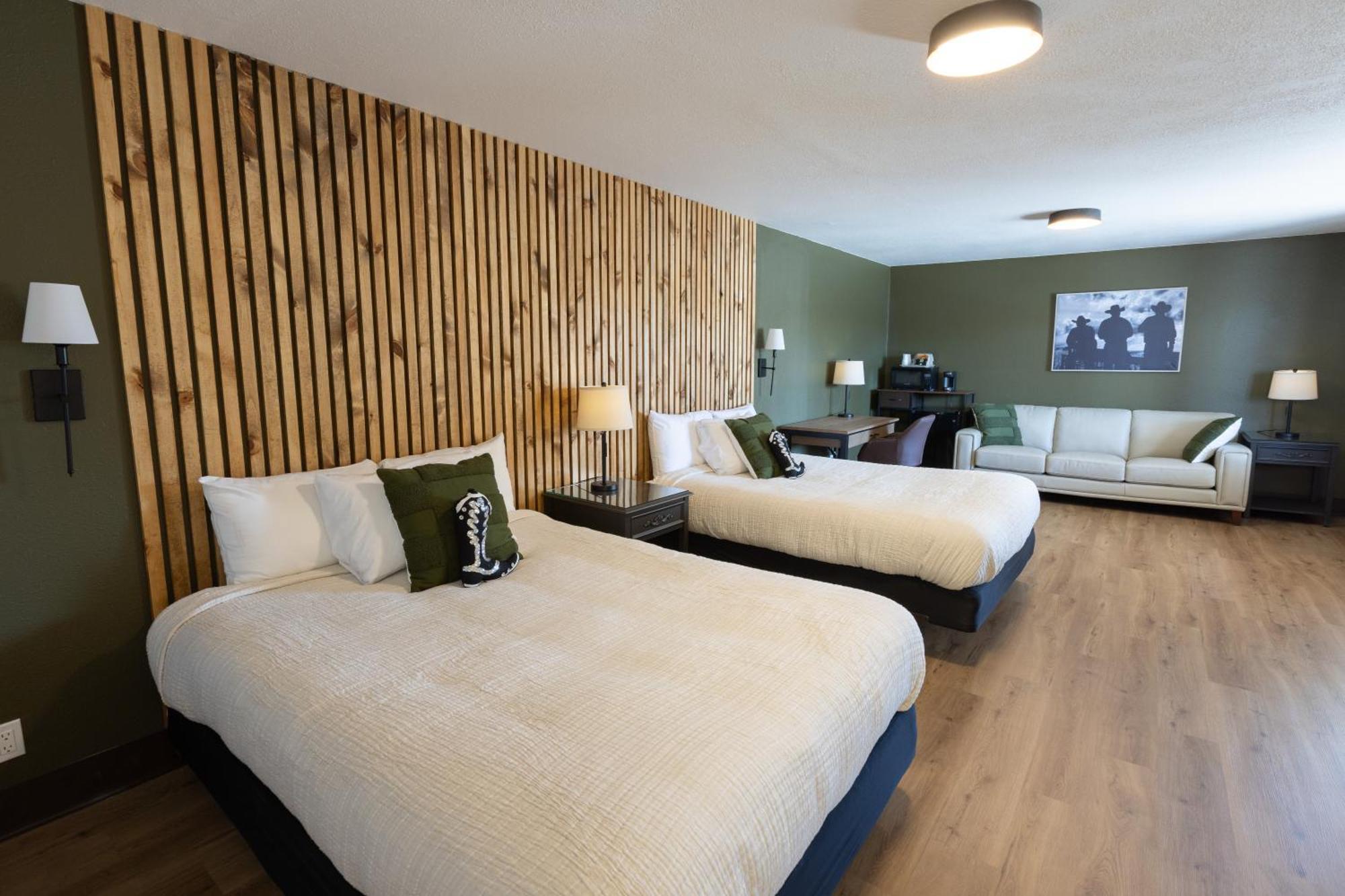 The Golden Spur Hotel Пангіч Номер фото